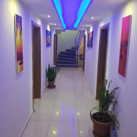 Feryil Centrum Szálloda 3*