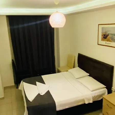 Feryil Centrum Couette-café 3*